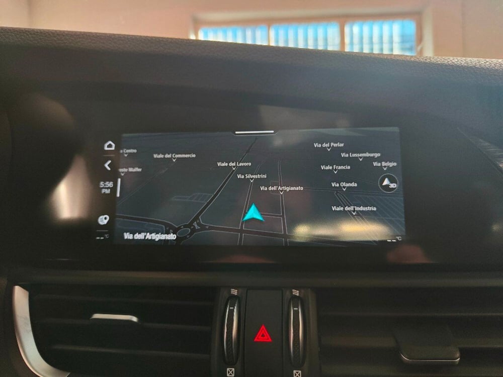 Alfa Romeo Giulia usata a Verona (9)