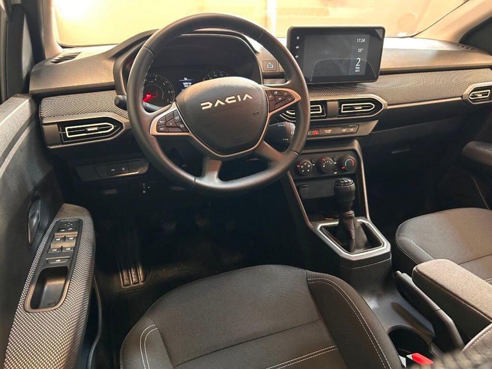 Dacia Jogger usata a Verona (10)