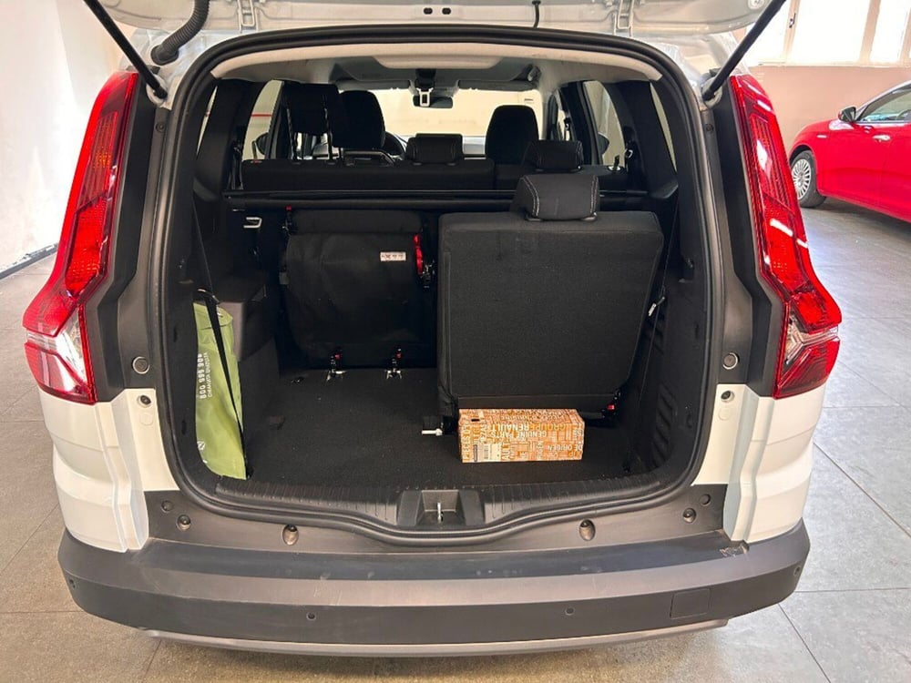 Dacia Jogger usata a Verona (8)