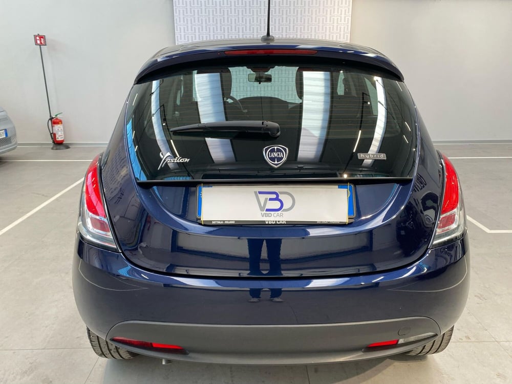 Lancia Ypsilon usata a Milano (4)