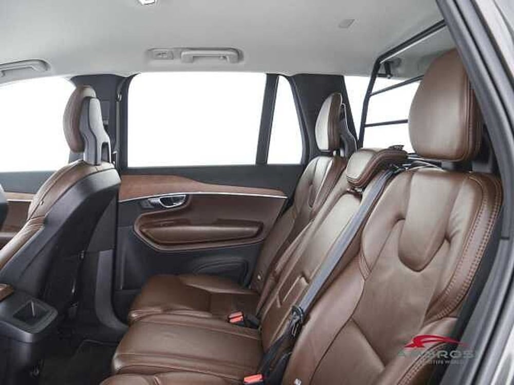 Volvo XC90 usata a Perugia (10)