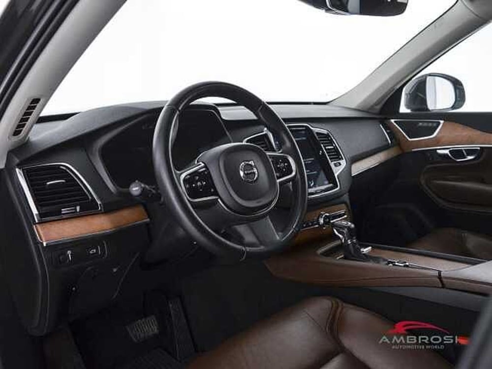 Volvo XC90 usata a Perugia (8)