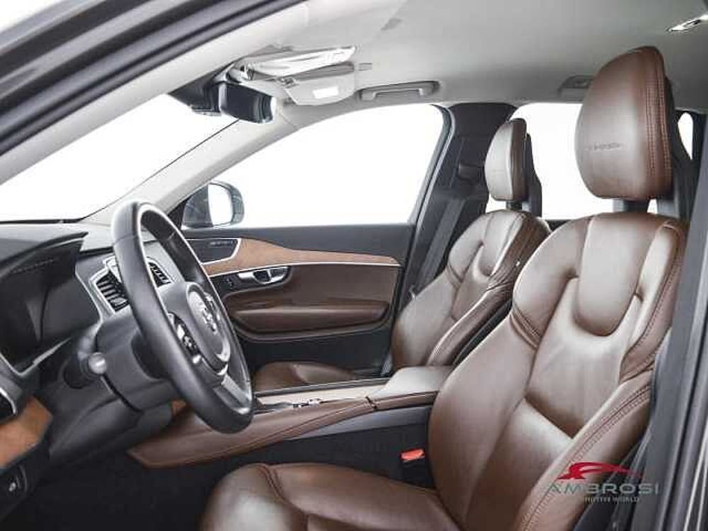 Volvo XC90 usata a Perugia (9)
