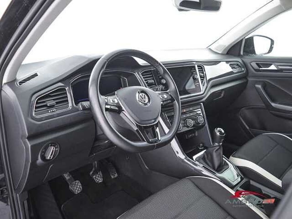Volkswagen T-Roc usata a Perugia (8)