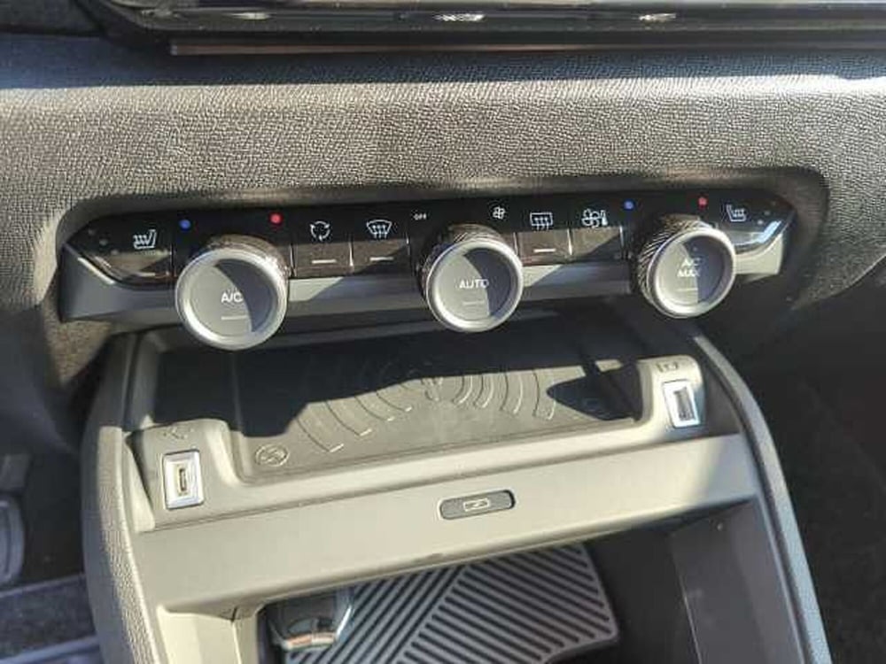 Citroen C4 nuova a Treviso (18)