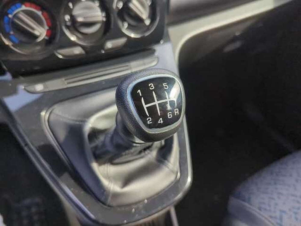 Lancia Ypsilon usata a Treviso (14)