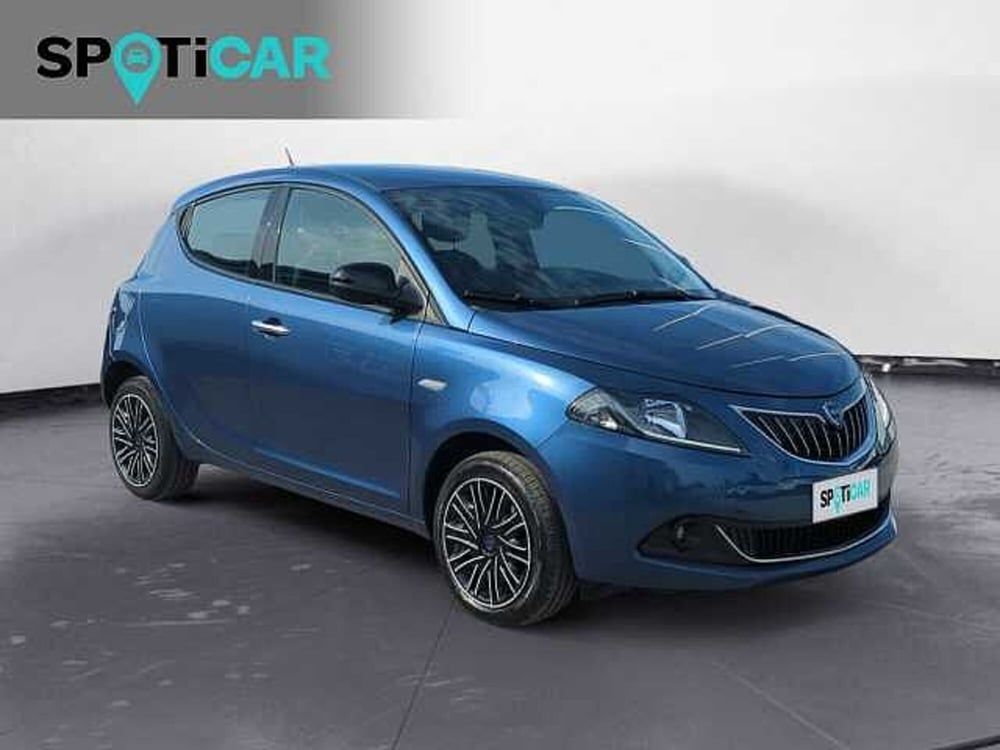 Lancia Ypsilon usata a Treviso (3)