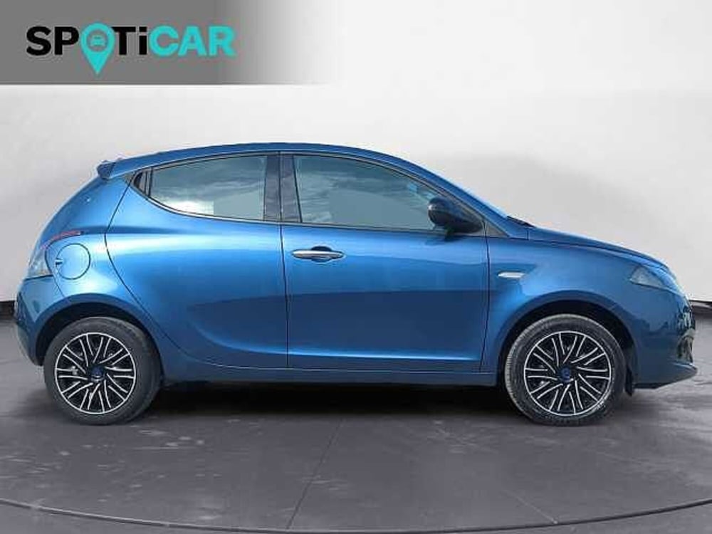 Lancia Ypsilon usata a Treviso (4)