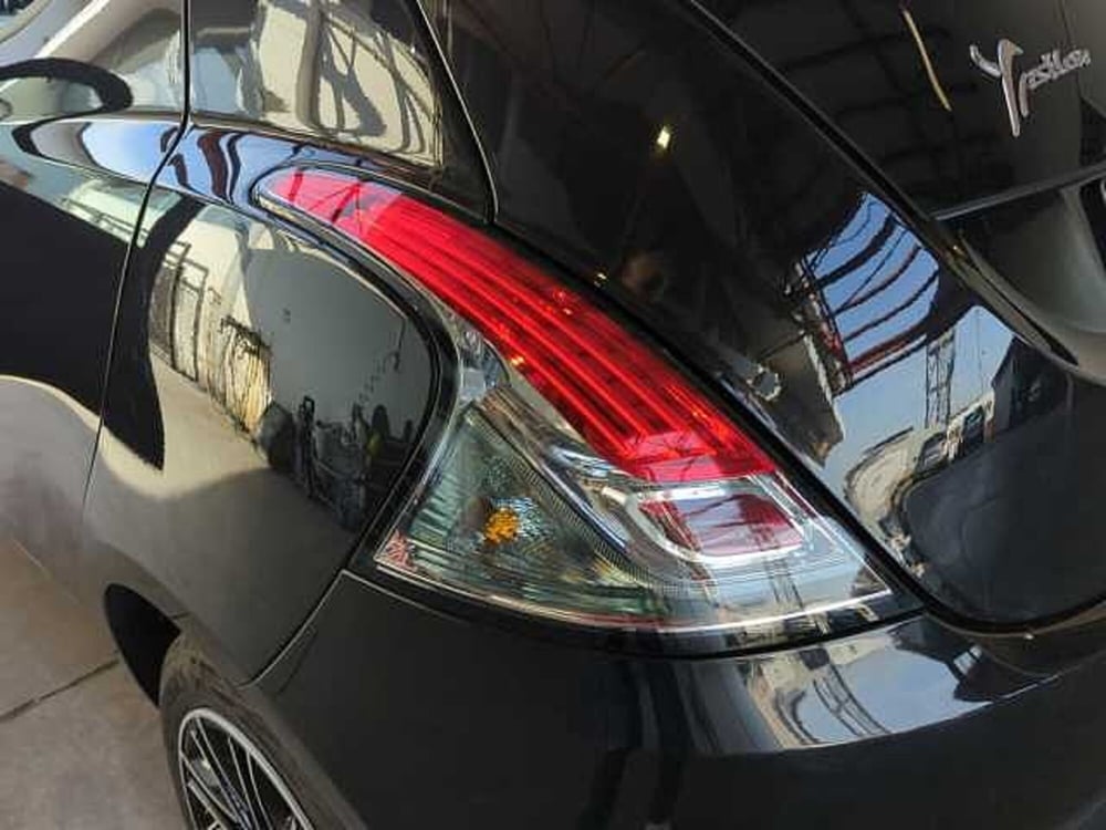 Lancia Ypsilon usata a Treviso (17)
