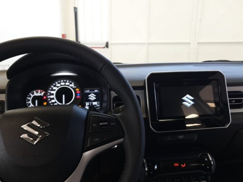 Suzuki Ignis nuova a Reggio Emilia (11)