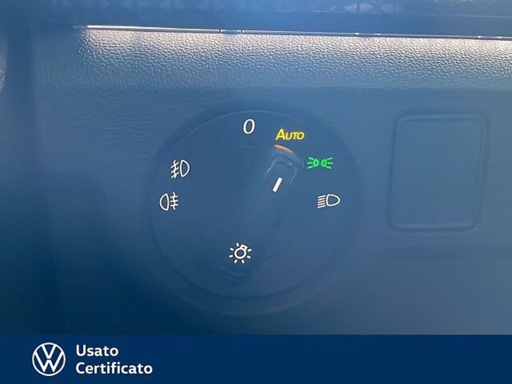 Volkswagen T-Cross usata a Vicenza (15)