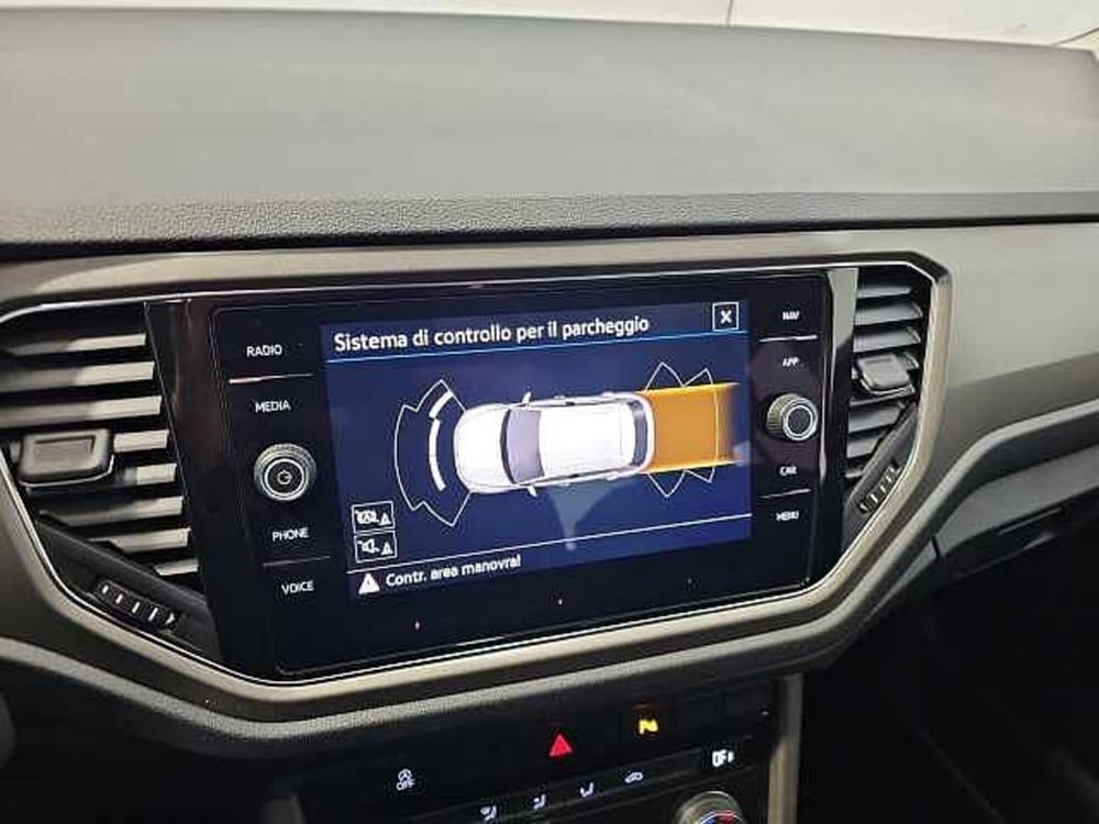 Volkswagen T-Roc usata a Lecco (18)