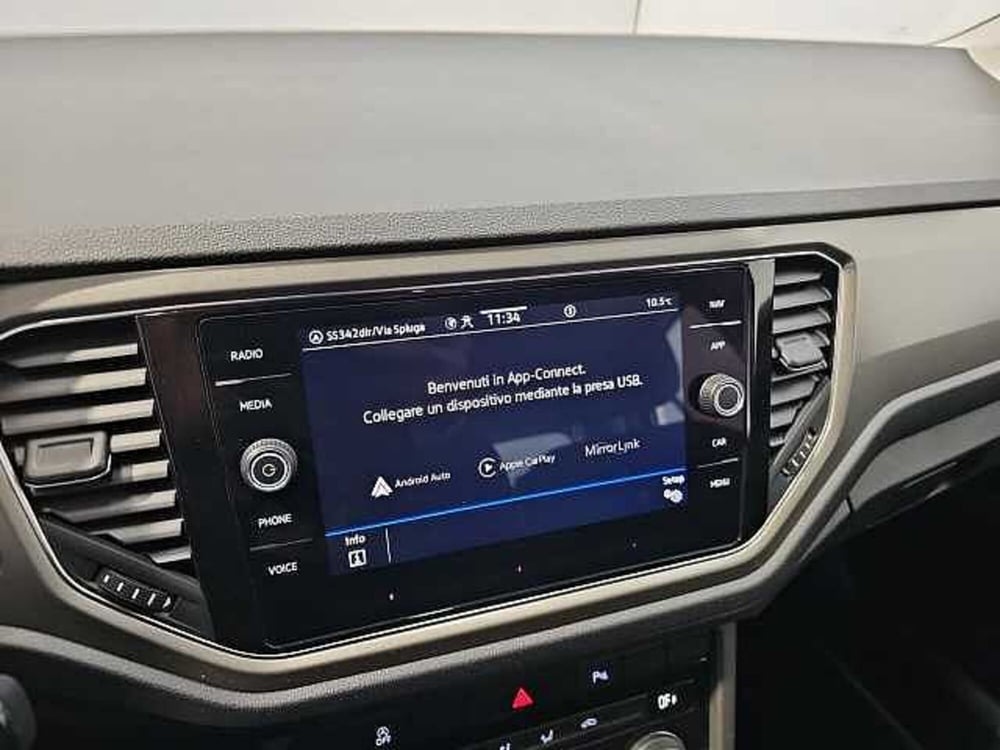 Volkswagen T-Roc usata a Lecco (19)