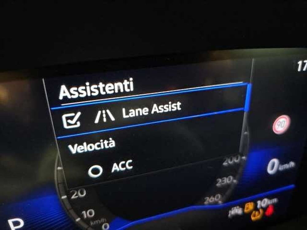 Volkswagen T-Roc usata a Lecco (17)