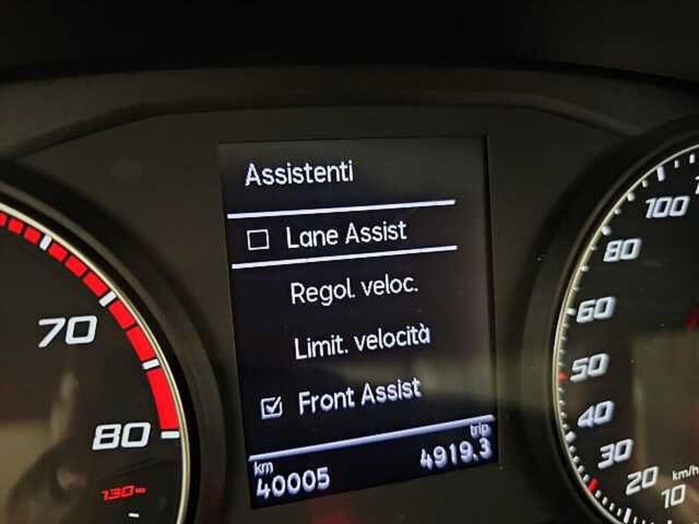 SEAT Arona usata a Lecco (18)
