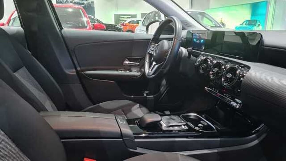 Mercedes-Benz Classe A usata a Milano (11)