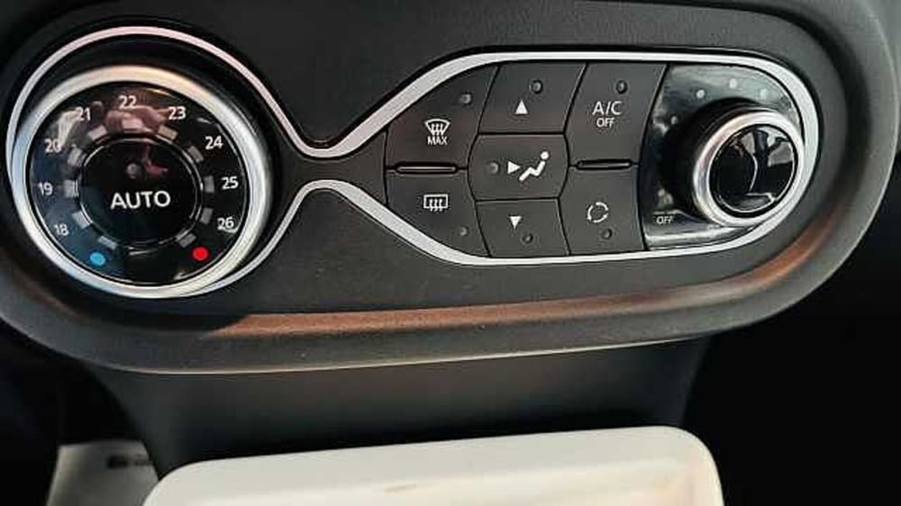 Renault Twingo usata a Milano (12)