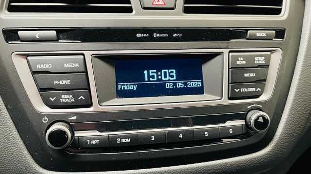 Hyundai i20 usata a Milano (10)