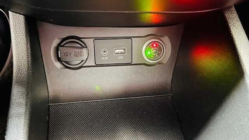 Hyundai i20 usata a Milano (12)