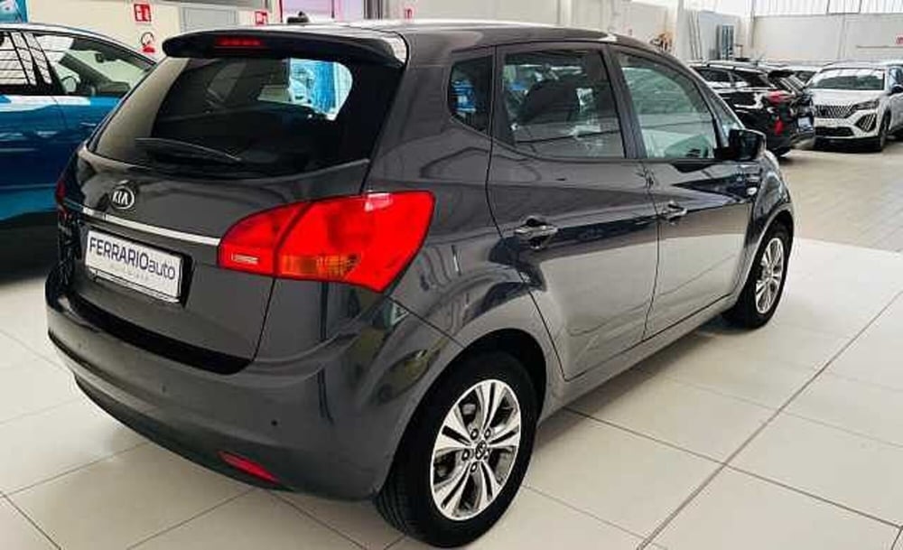 Kia Venga usata a Milano (6)