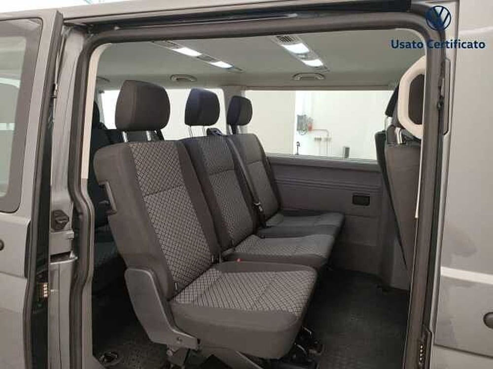Volkswagen Veicoli Commerciali Caravelle usata a Varese (13)