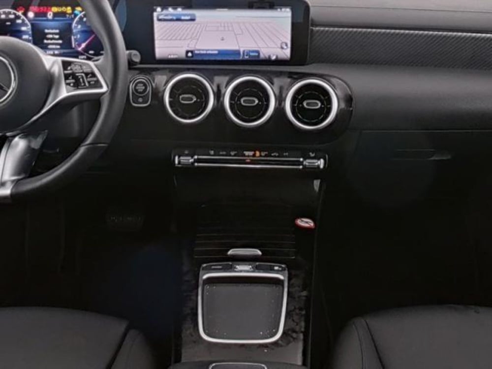 Mercedes-Benz CLA usata a Milano (5)