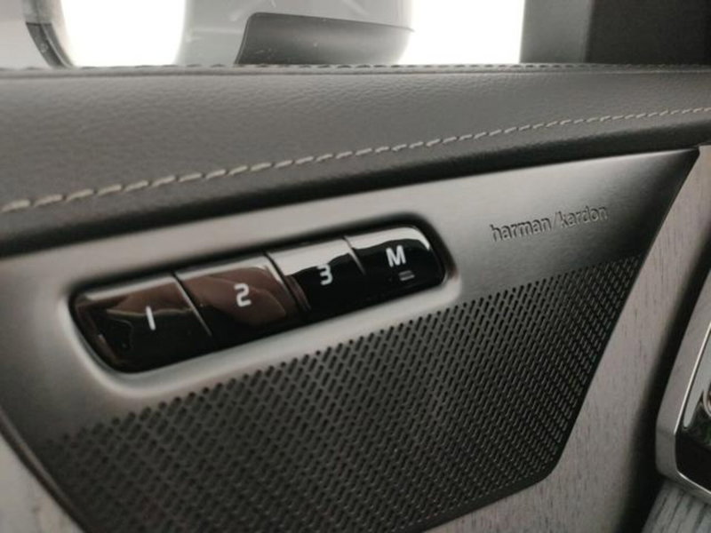Volvo XC90 nuova a Modena (10)