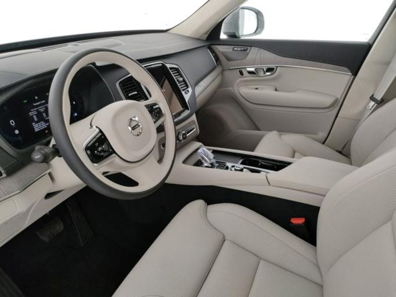 Volvo XC90 nuova a Modena (14)