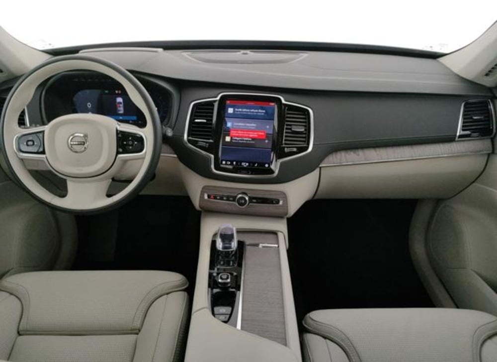 Volvo XC90 nuova a Modena (15)