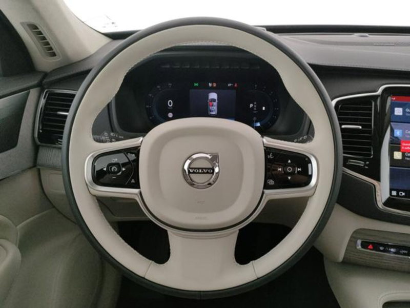 Volvo XC90 nuova a Modena (16)