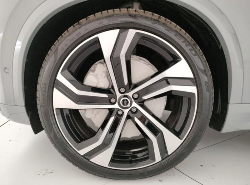 Volvo XC90 nuova a Modena (8)