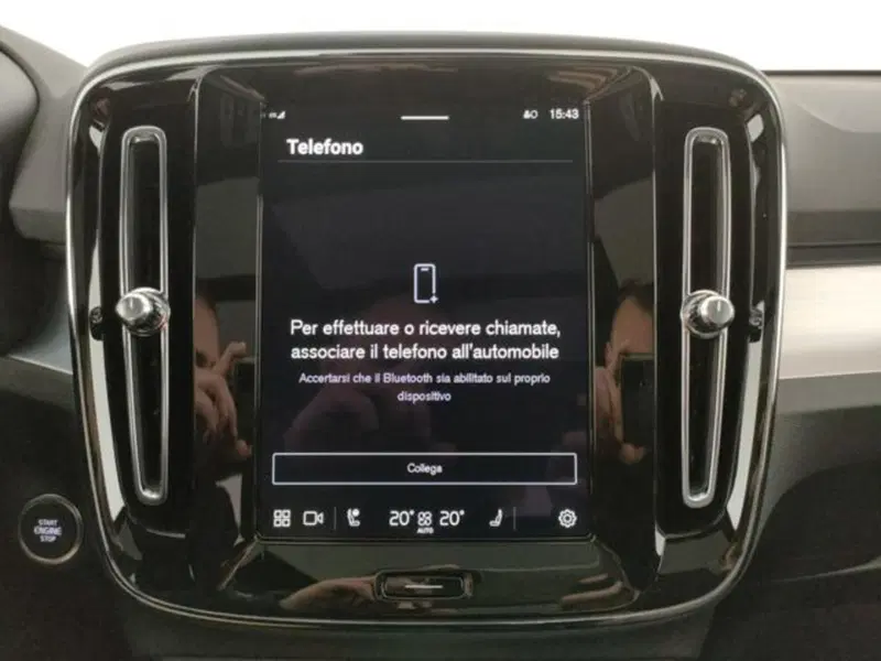 Volvo XC40 nuova a Modena (11)