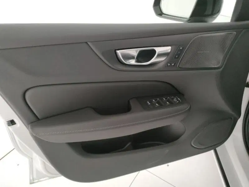 Volvo V60 usata a Modena (12)