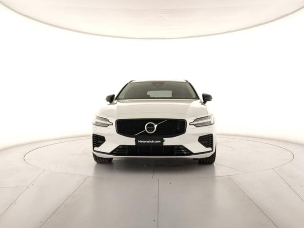 Volvo V60 nuova a Modena (7)