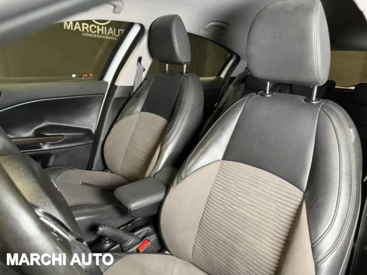 Alfa Romeo Giulietta usata a Perugia (11)