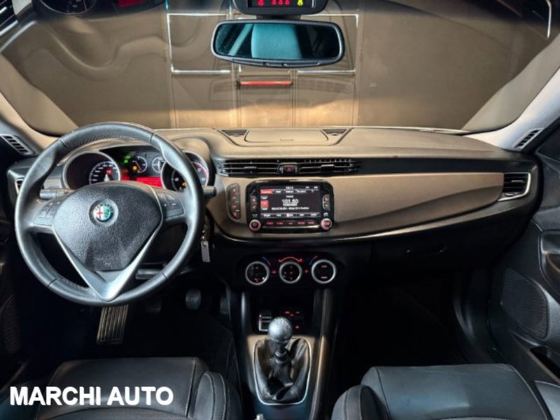 Alfa Romeo Giulietta usata a Perugia (13)