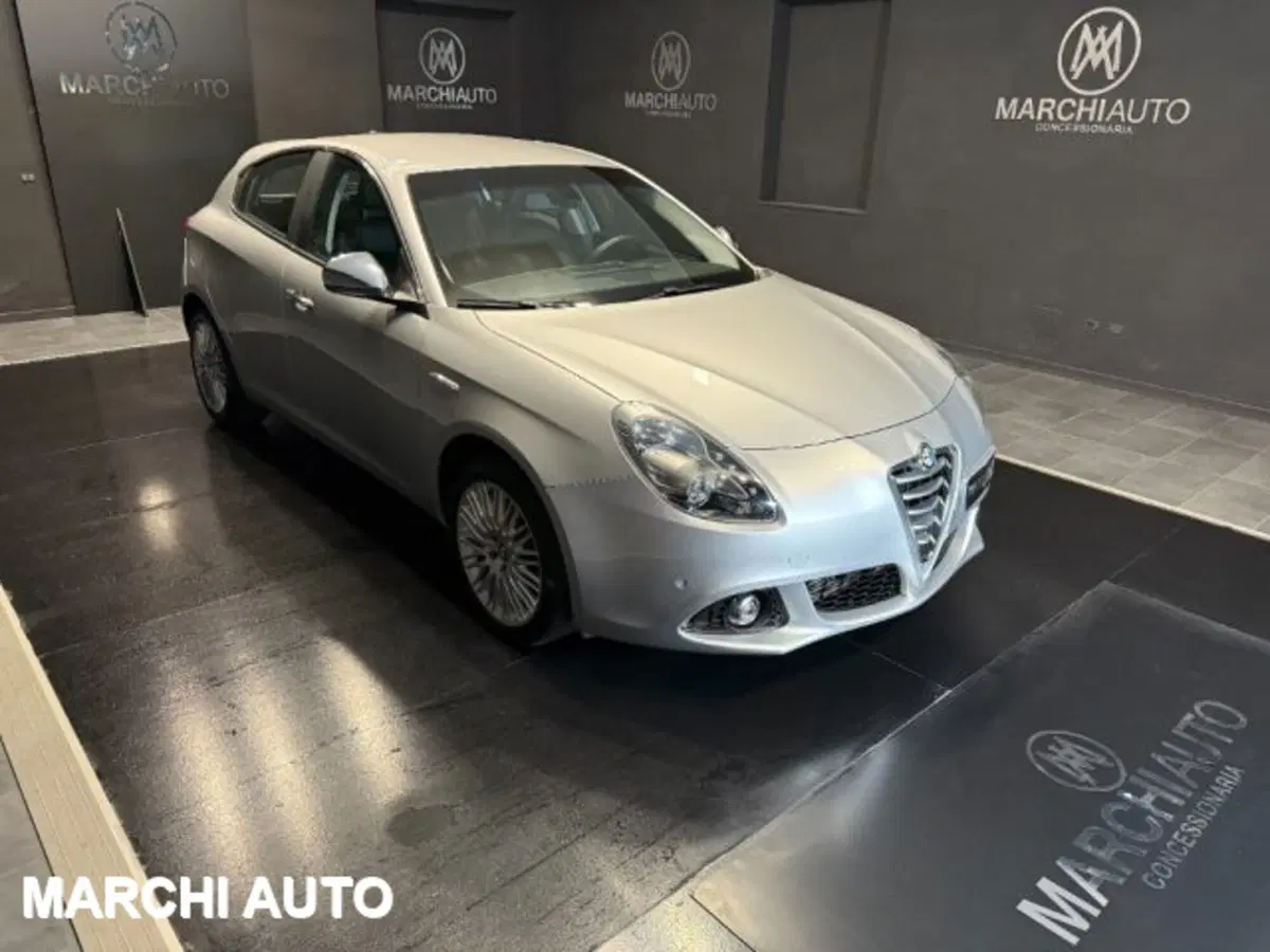 Alfa Romeo Giulietta usata a Perugia (3)