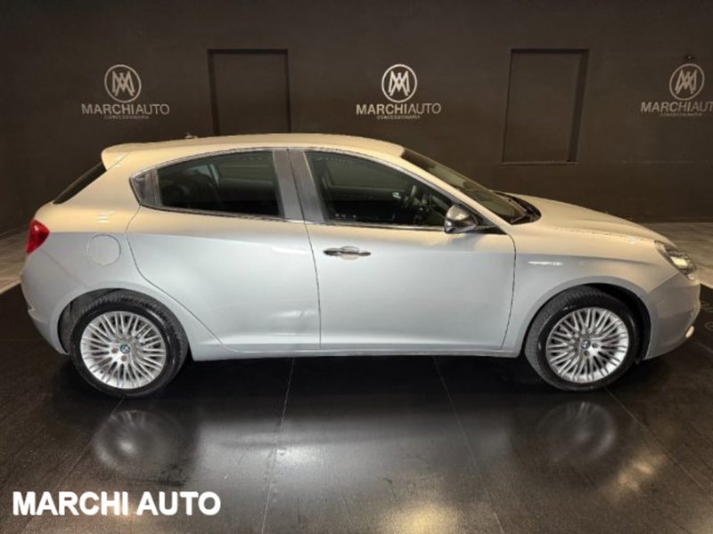 Alfa Romeo Giulietta usata a Perugia (4)