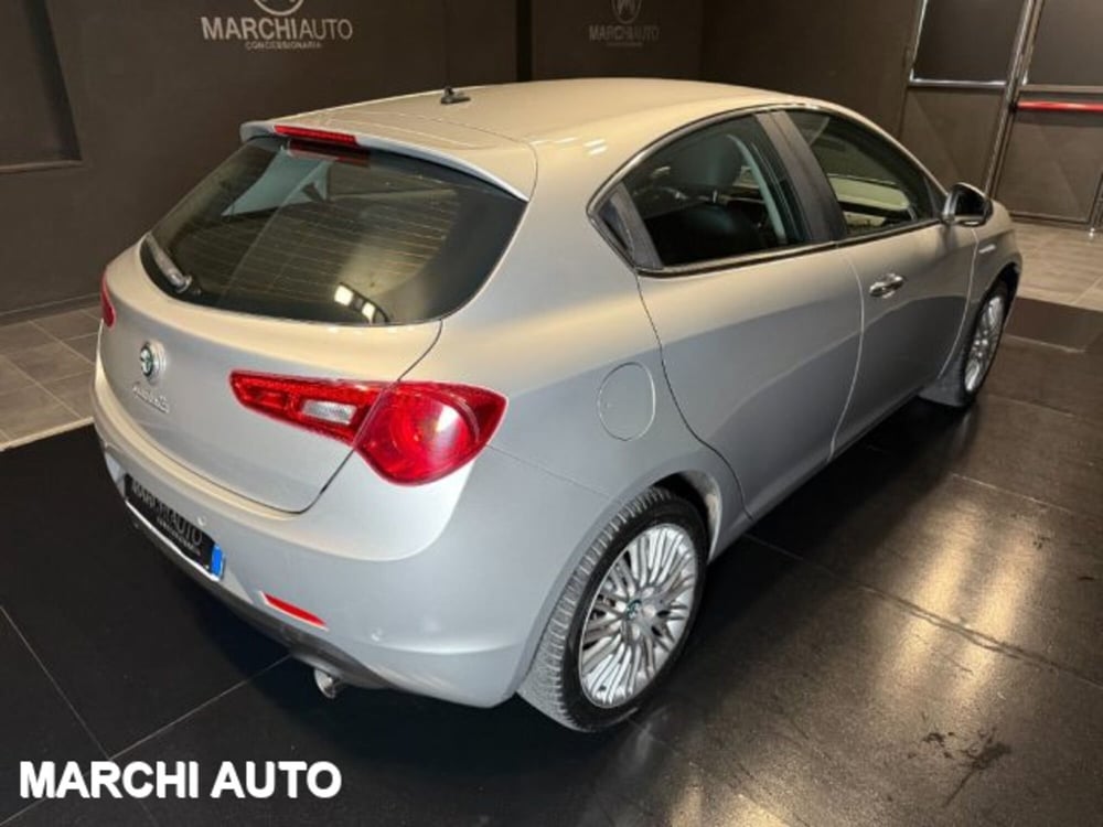 Alfa Romeo Giulietta usata a Perugia (5)