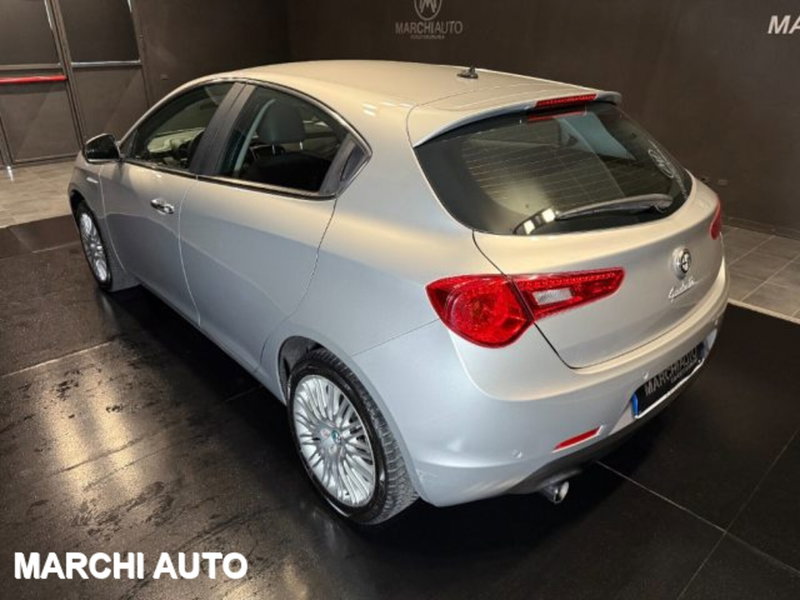 Alfa Romeo Giulietta usata a Perugia (7)