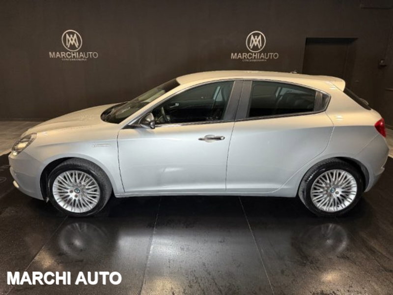 Alfa Romeo Giulietta usata a Perugia (8)