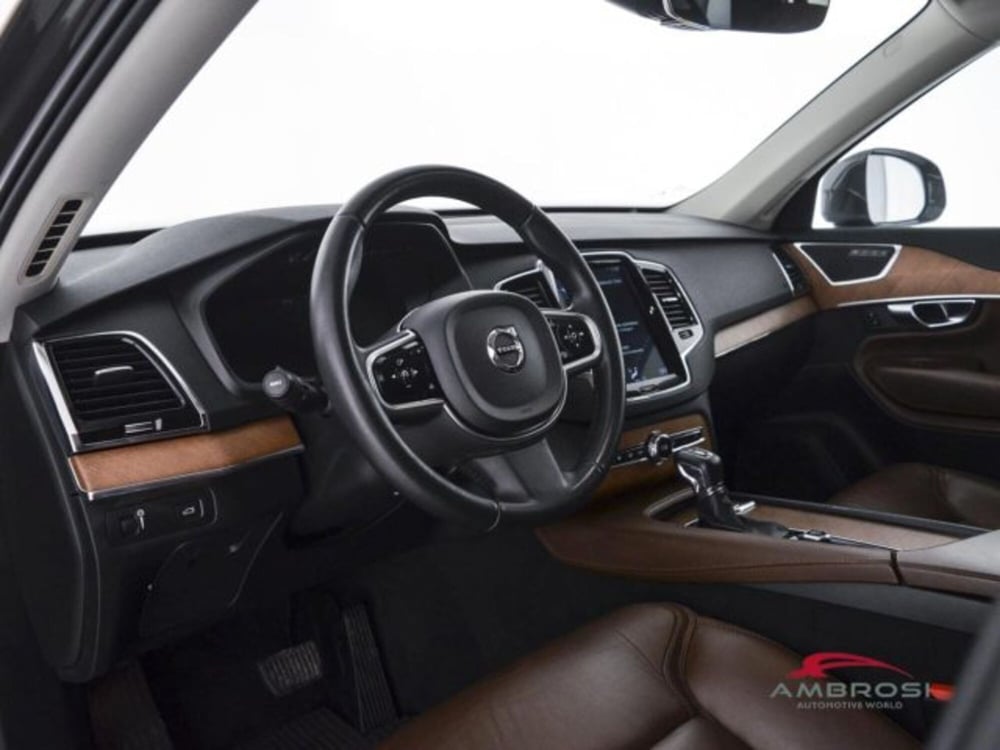 Volvo XC90 usata a Perugia (8)
