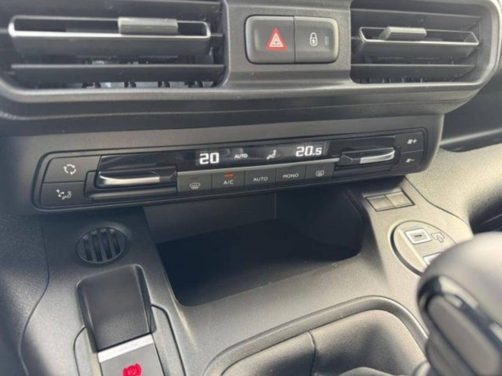 Citroen Berlingo nuova a Treviso (9)