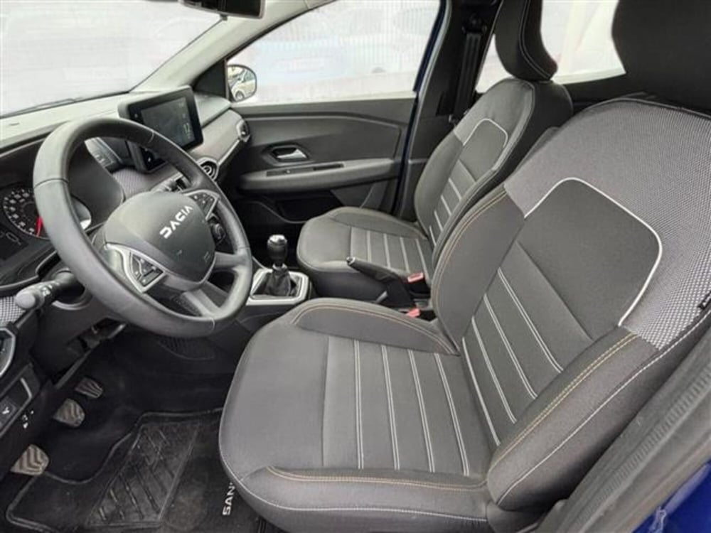 Dacia Sandero Stepway usata a Livorno (9)