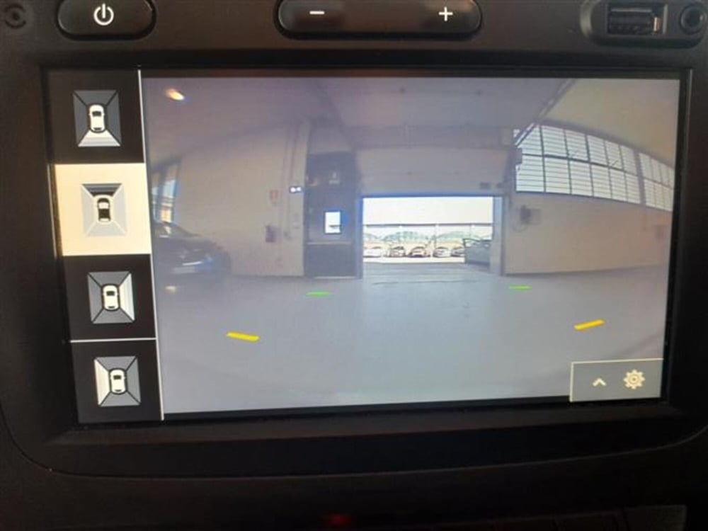Dacia Duster usata a Cremona (13)