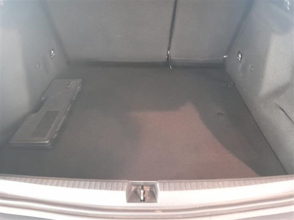 Dacia Duster usata a Cremona (8)
