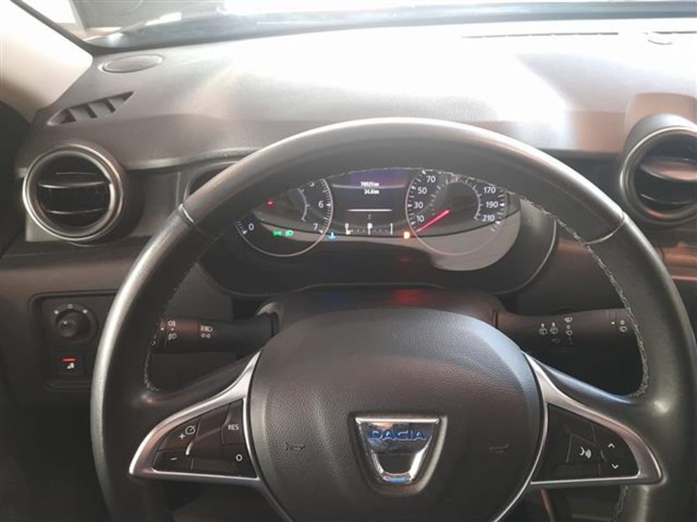 Dacia Duster usata a Cremona (9)