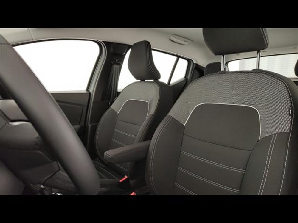 Dacia Sandero Streetway usata a Milano (8)