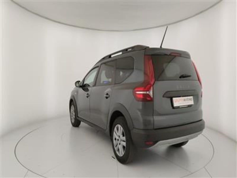Dacia Jogger usata a Bari (5)