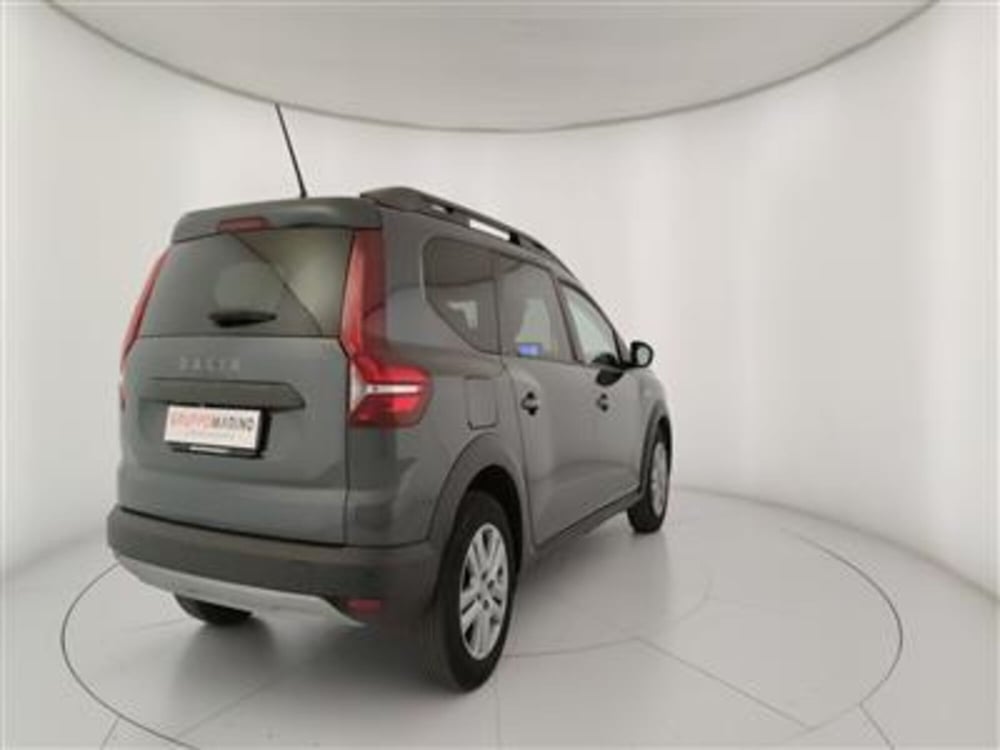 Dacia Jogger usata a Bari (7)